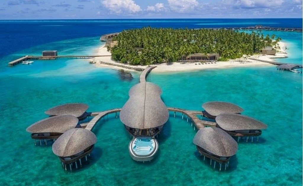 The St. Regis Maldives Vommuli Resort