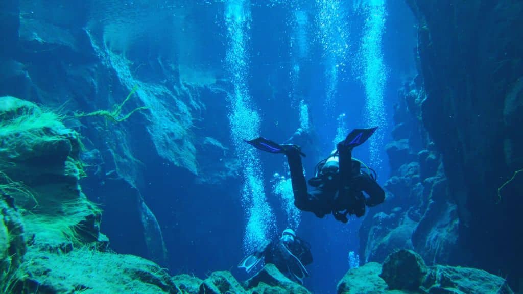 Dive in Silfra