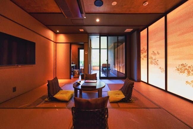 Book Your Hotel in Advance and Be Punctual