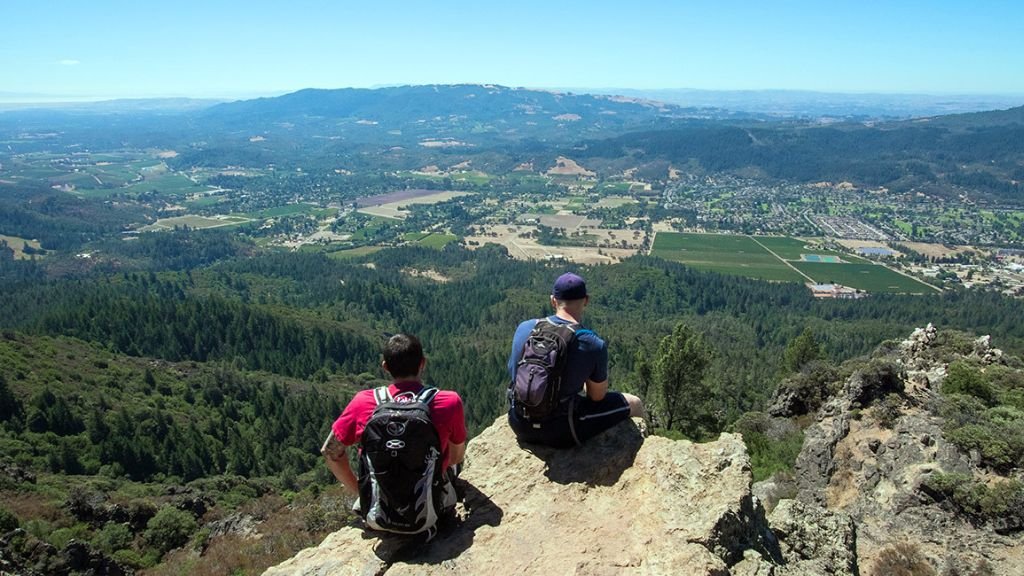Goodspeed Trail to Gunsight Rock and Hood Mountain Summit