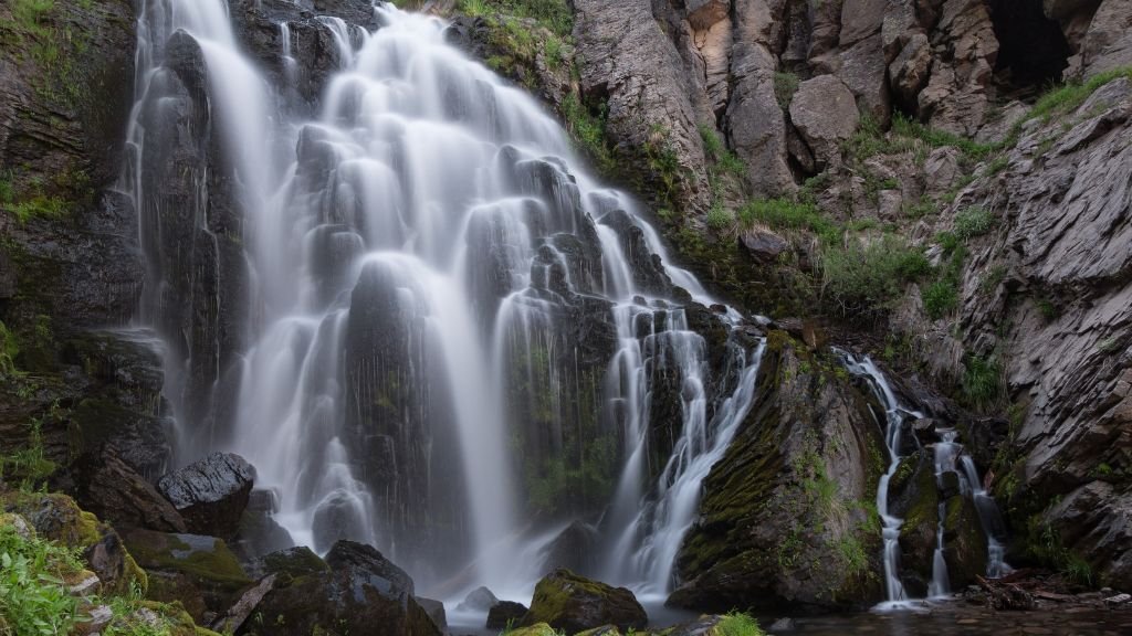 Kings Creek Falls