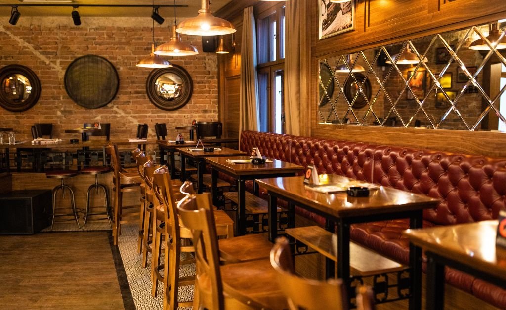 McGuire’s Irish Pub