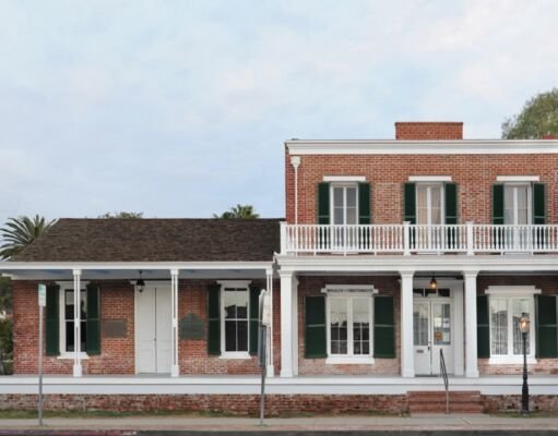 Top 10 San Diego Haunted Houses, Experiences, and Choosing Tips San Diego Haunted Houses