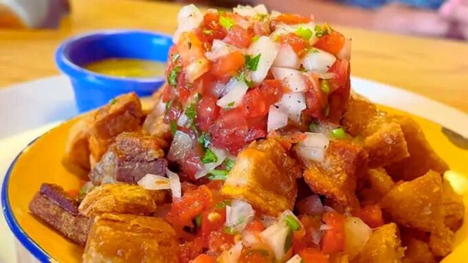 Yuca Con Chicharron