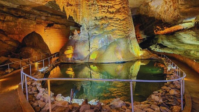 Cathedral Caverns State Park