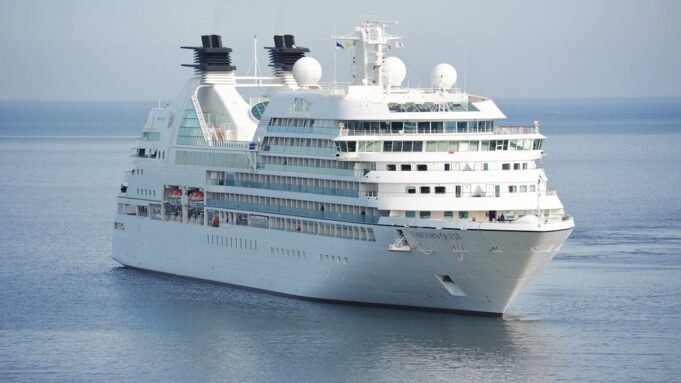 How to Plan a Memorable Event on a Dhow Cruise in Dubai How to Plan a Memorable Event on a Dhow Cruise in Dubai