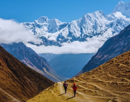 Beyond Everest: Discovering Nepal’s Hidden Gem – The Manaslu Circuit Trek Manaslu Circuit Trek