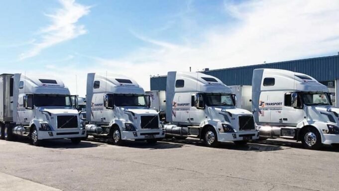 How to Use Tarps and Straps to Protect Flatbed Loads