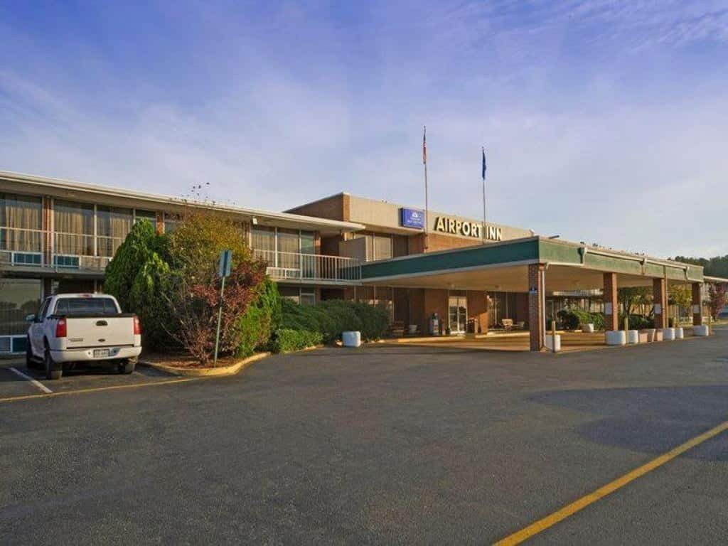 Nick’s Airport Inn