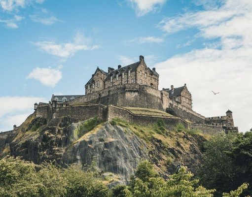 Some Best Places for Solo Travelers in The United Kingdom Solo Travelers in the United Kingdom