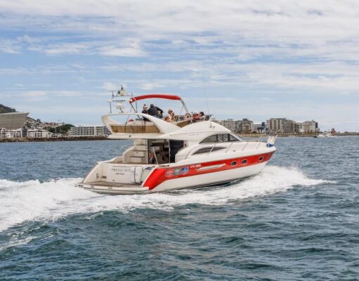 Chartering a Private Yacht When You Visit Cape Town Chartering a Private Yacht When You Visit Cape Town