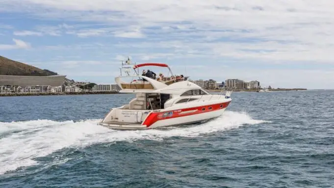Chartering a Private Yacht When You Visit Cape Town