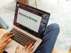 The Pros and Cons of Using PDFs for Marketing Materials Using PDFs for Marketing Materials