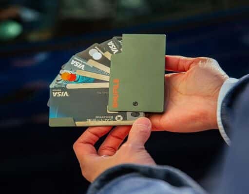 The Minimalist Wallet: What to Carry and What to Leave at Home Minimalist Wallet