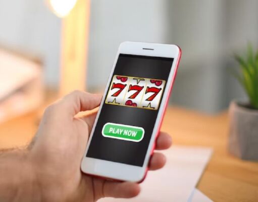 Gaming On The Go: The Mobile-friendly Aspect Of Social Casinos Mobile-friendly Aspect Of Social Casinos