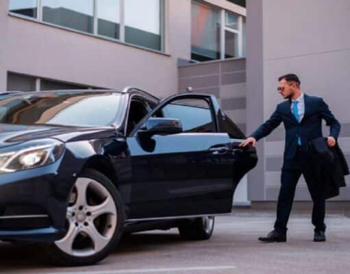 Navigating New York City in Style: Your Go-To Guide for Black Car Services Black Car Services in New York City