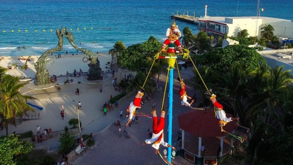 Cancun vs Playa del Carmen Attractions and Activities