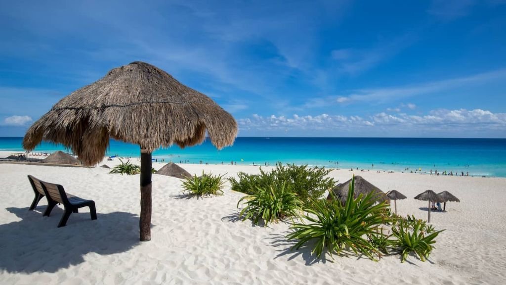 Cancun vs Playa del Carmen Beaches
