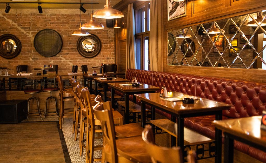 McGuire’s Irish Pub