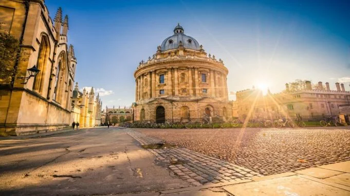 Must-See Attractions and Hidden Gems in Oxford