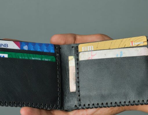 Top 7 Best No Annual Fee Travel Credit Cards in Canada for 2025 Travel Credit Cards in Canada