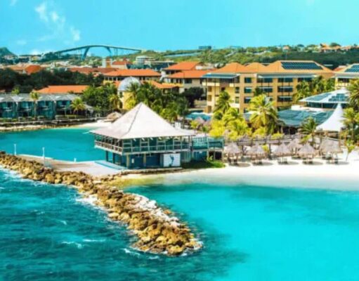 Eco-Luxury: Conscious Traveler’s Sustainable Beach Accommodations Traveler’s Sustainable Beach Accommodations