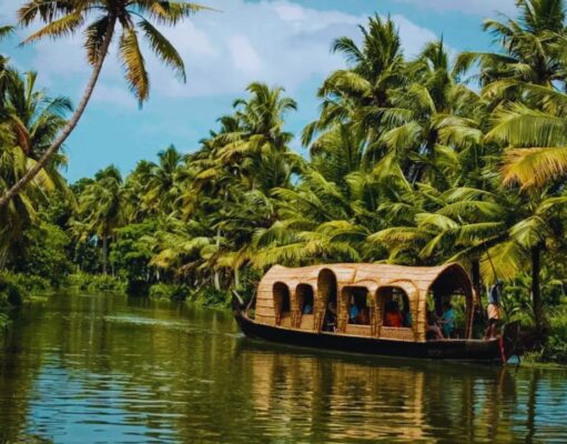 Kerala Tour Packages: Experience the Magic of Backwaters and Hills Kerala Tour Packages
