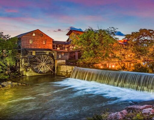 Top Reasons to Visit Pigeon Forge for Your Next Outdoor Escape Pigeon Forge for Your Next Outdoor Escape