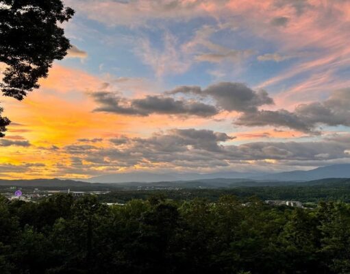 Why Pigeon Forge is the South’s Favorite Getaway? Why Pigeon Forge is the South’s Favorite Getaway