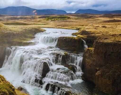 How Do I Get to Fosslaug? – Iceland’s Hidden Hot Spring by a Waterfall Fosslaug