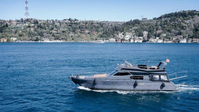 Private Bosphorus Yacht Cruise Private Bosphorus Yacht Cruise